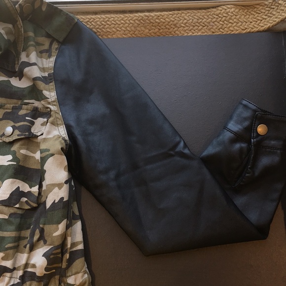 LOVE CULTURE - army coat with faux leather sleeves - Picture 4 of 6